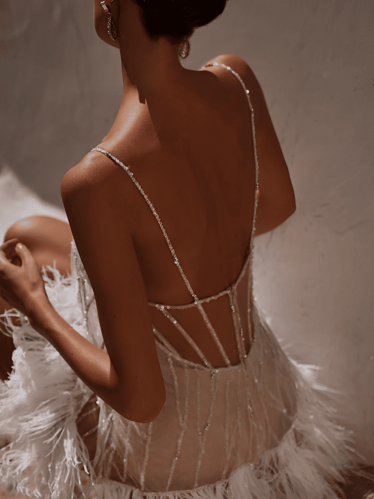 vestido-curto-elegante-margot-loja-zharen