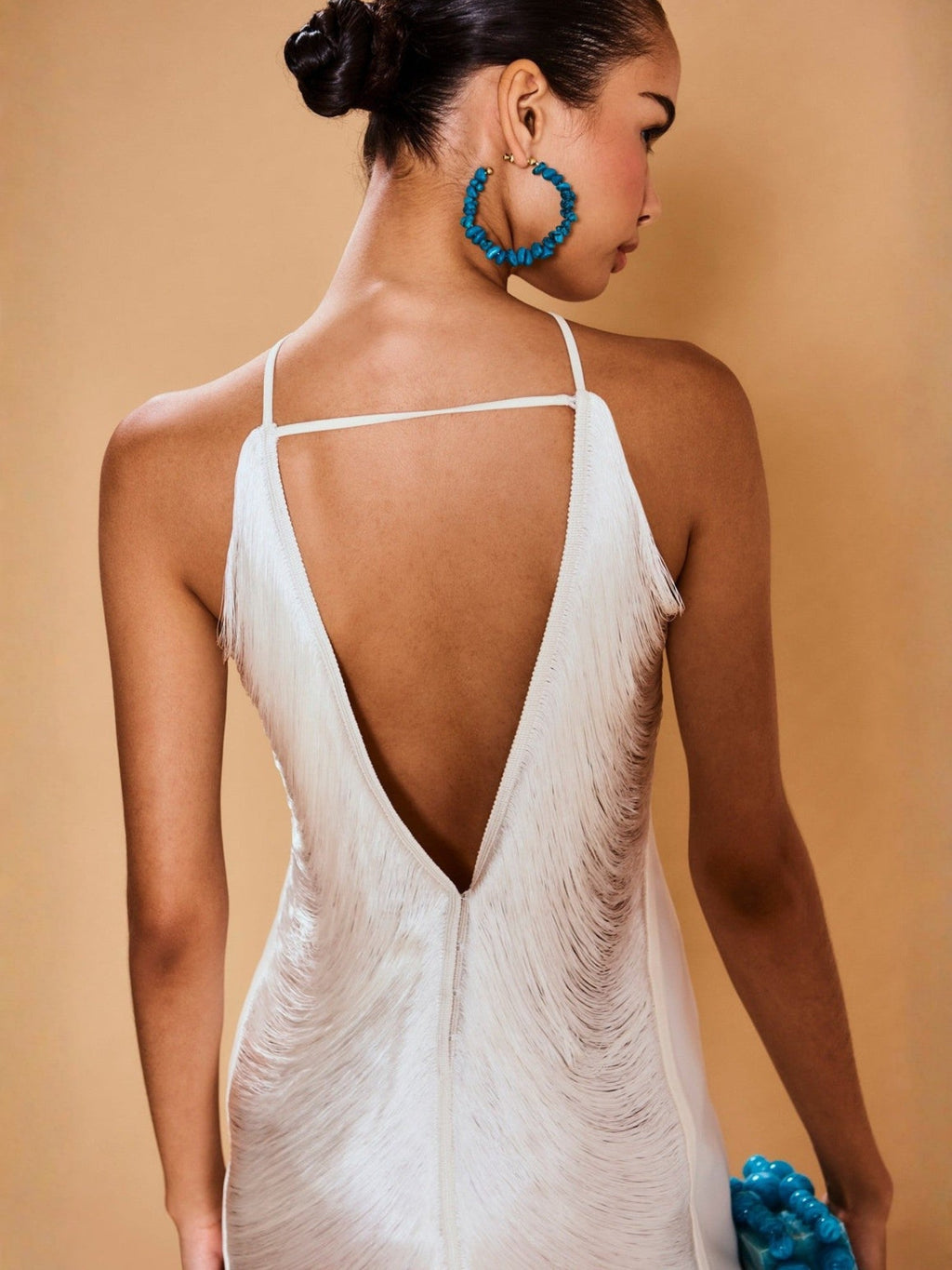 vestido-curto-tubinho-branco-noite-de-glamour-loja-zharen