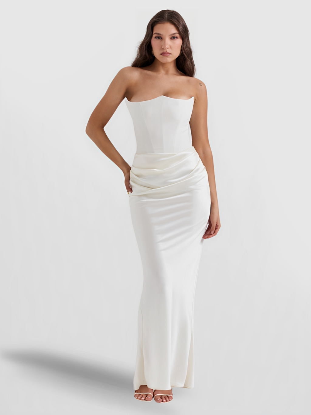 vestido-de-festa-branco-noite-de-gala-loja-zharen