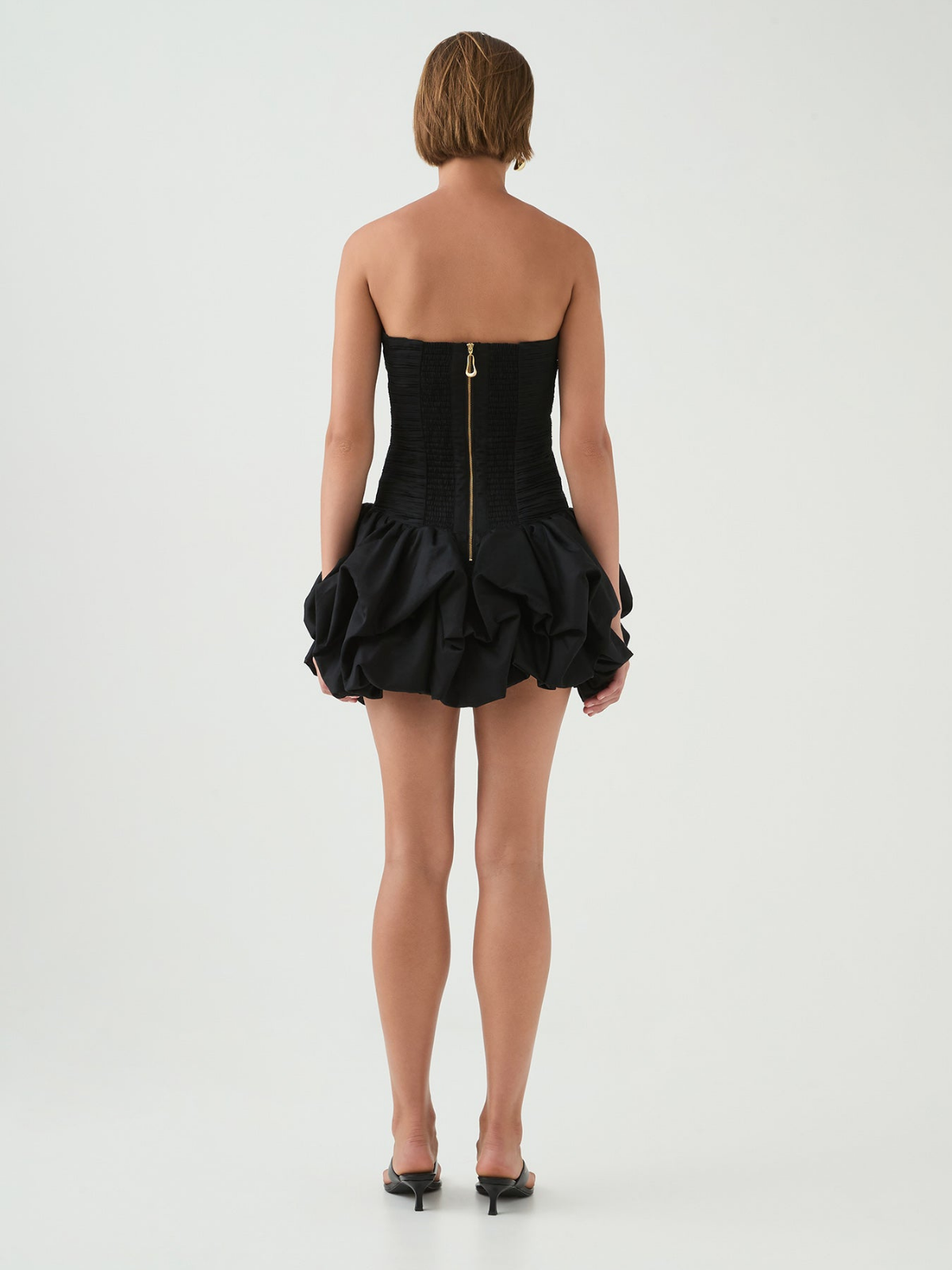 vestido-de-festa-curto-preto-lis-loja-zharen