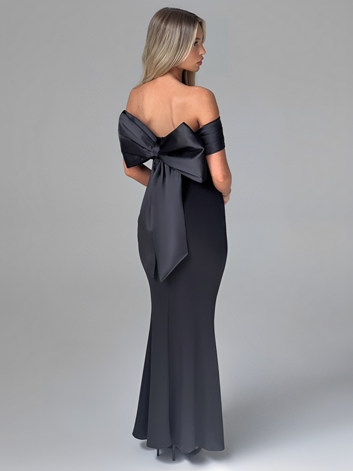 Vestido Longo Preto Adelle Imagem secundária do produto