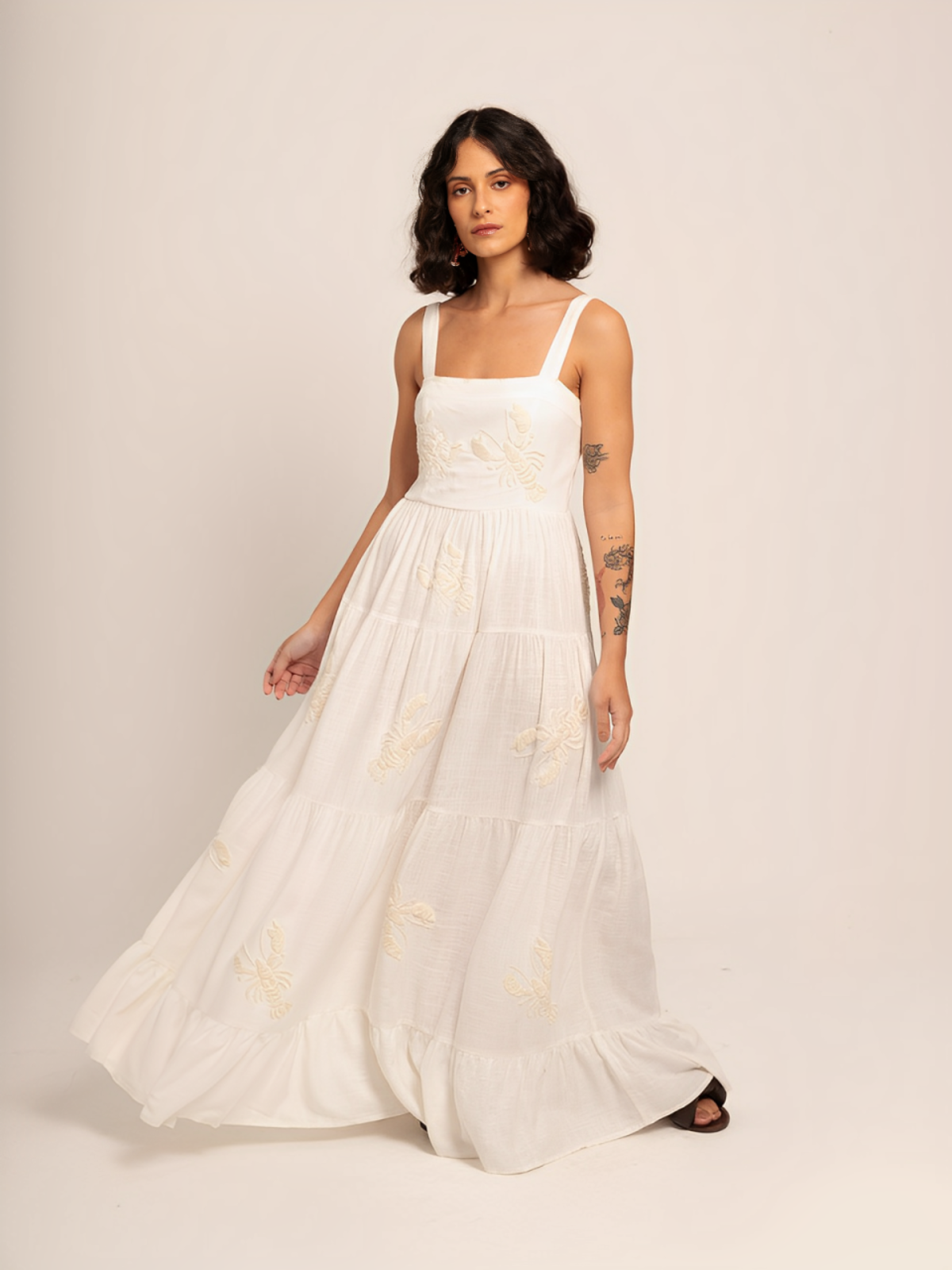 vestido-longo-de-festa-branco-maia-loja-zharen Imagem principal do produto