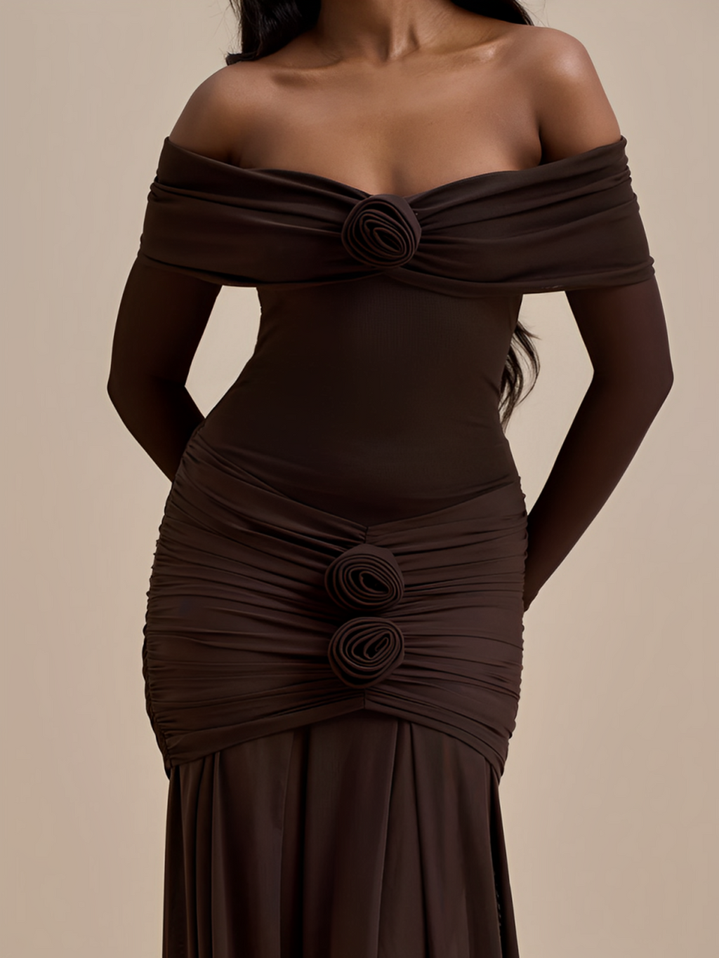 vestido-longo-e-elegante-marrom-afrodite-loja-zharen