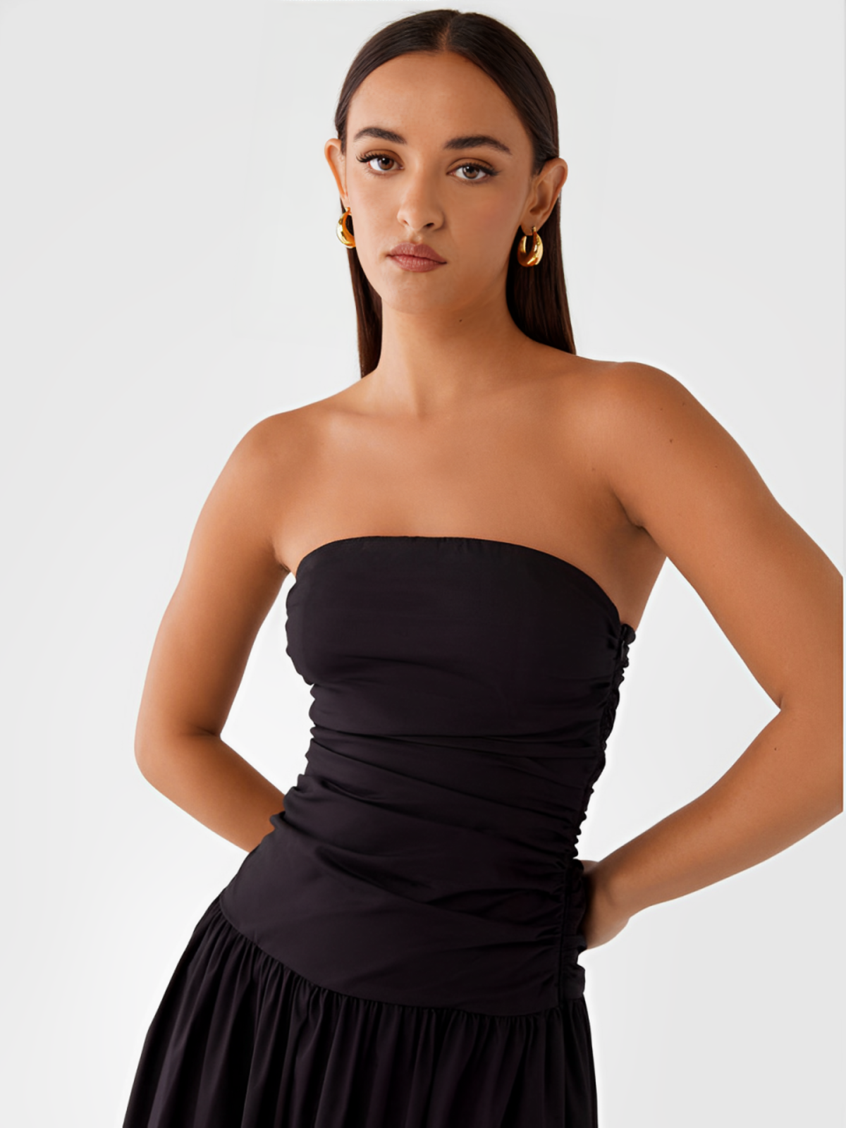 vestido-longo-e-elegante-preto-sophia-loja-zharen