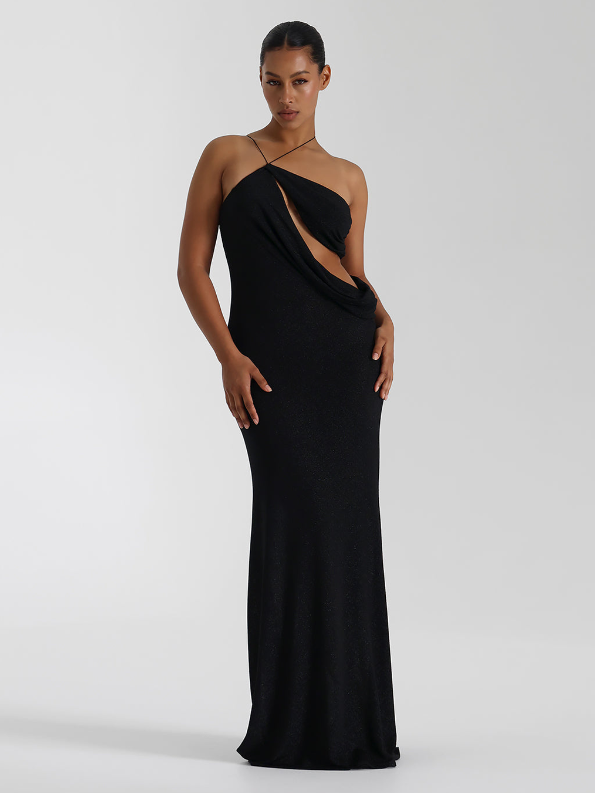 vestido-longo-preto-fascinio-noir-loja-zharen Imagem principal do produto