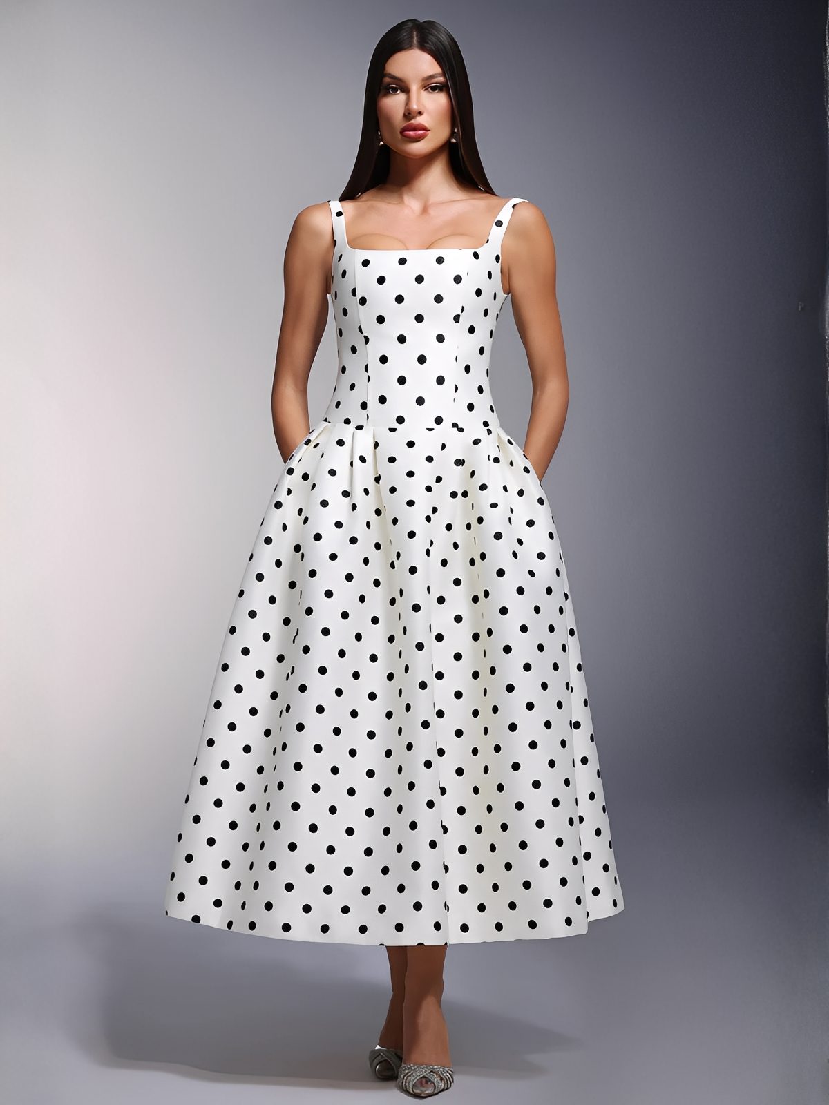 vestido-mid-branco-e-preto-blomma-loja-zharen Imagem principal do produto