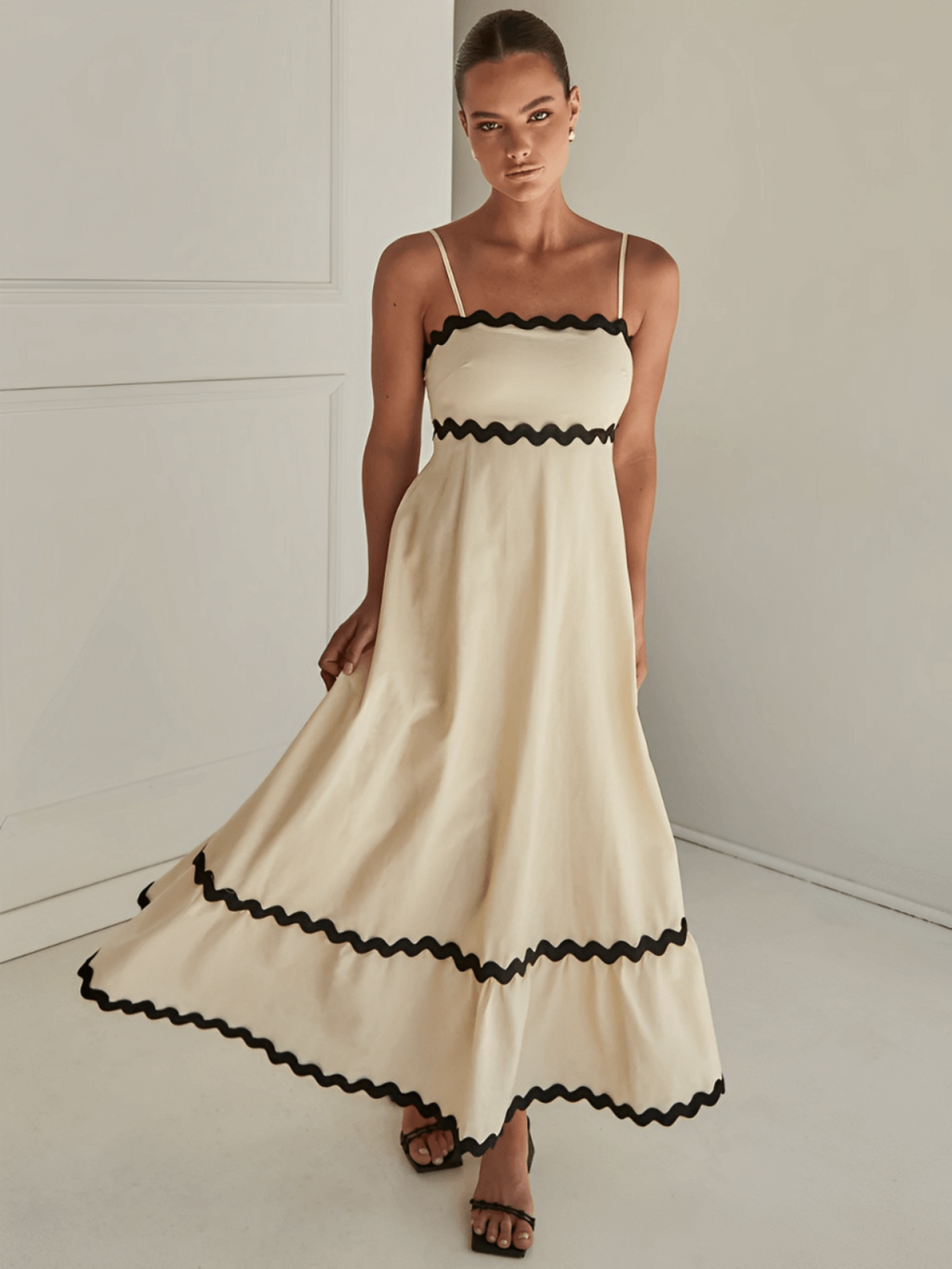 vestido-midi-elegante-off-white-giulia-loja-zharen