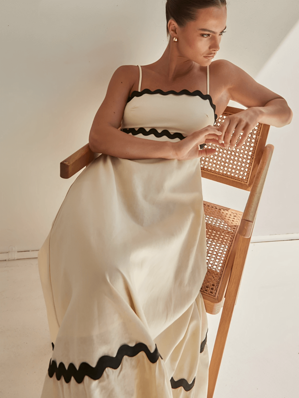 vestido-midi-festa-off-white-giulia-loja-zharen