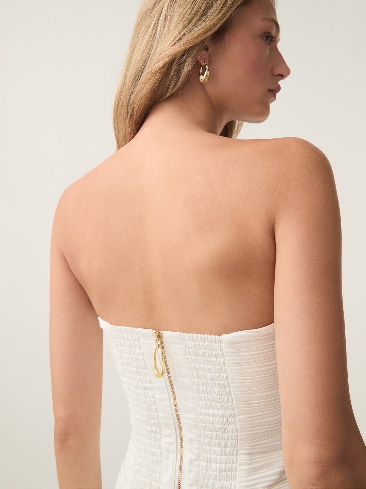 vestidos-de-festa-curto-branco-lis-loja-zharen